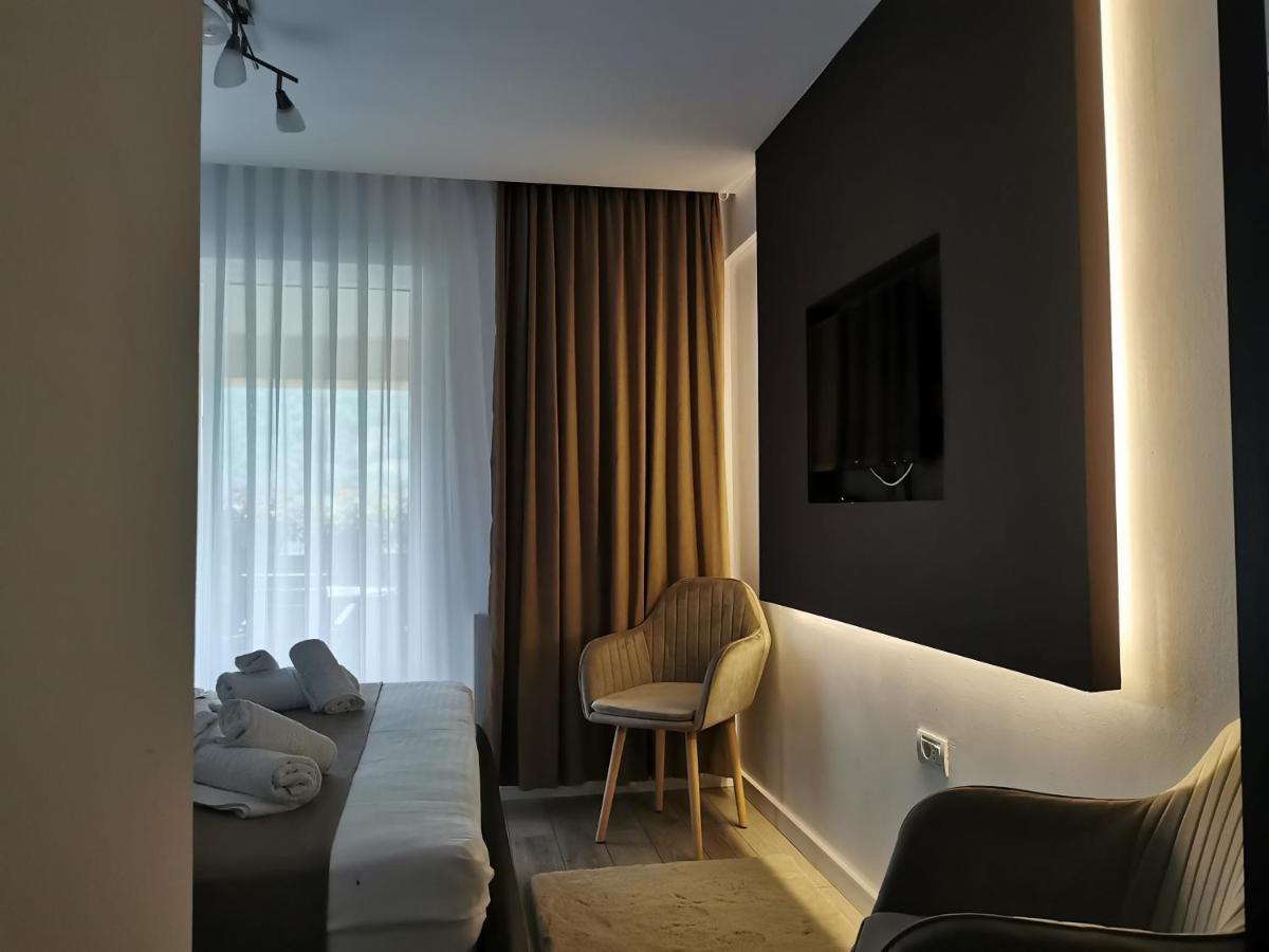 Doftana Apartaments Tesila Ngoại thất bức ảnh