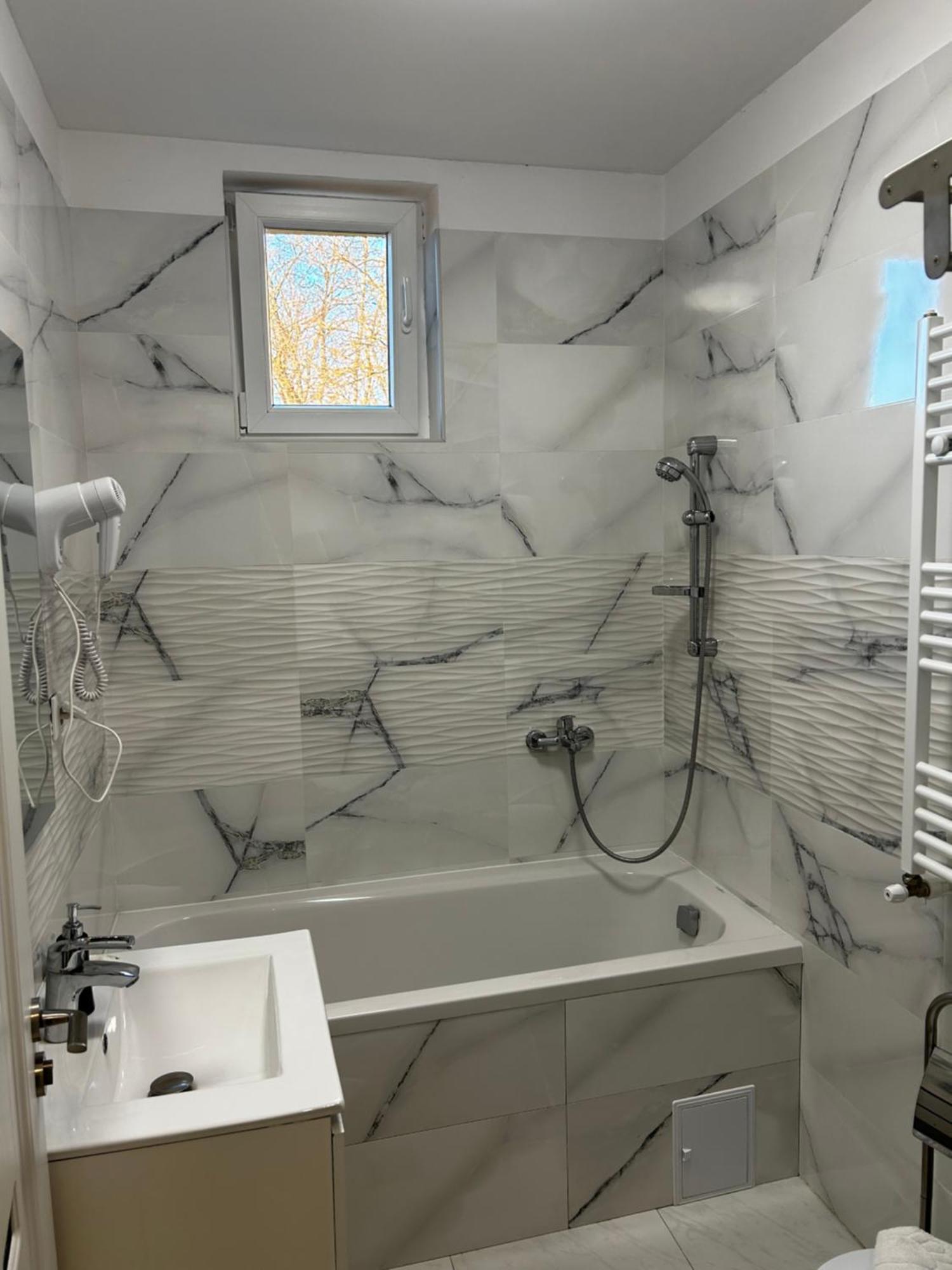 Doftana Apartaments Tesila Ngoại thất bức ảnh
